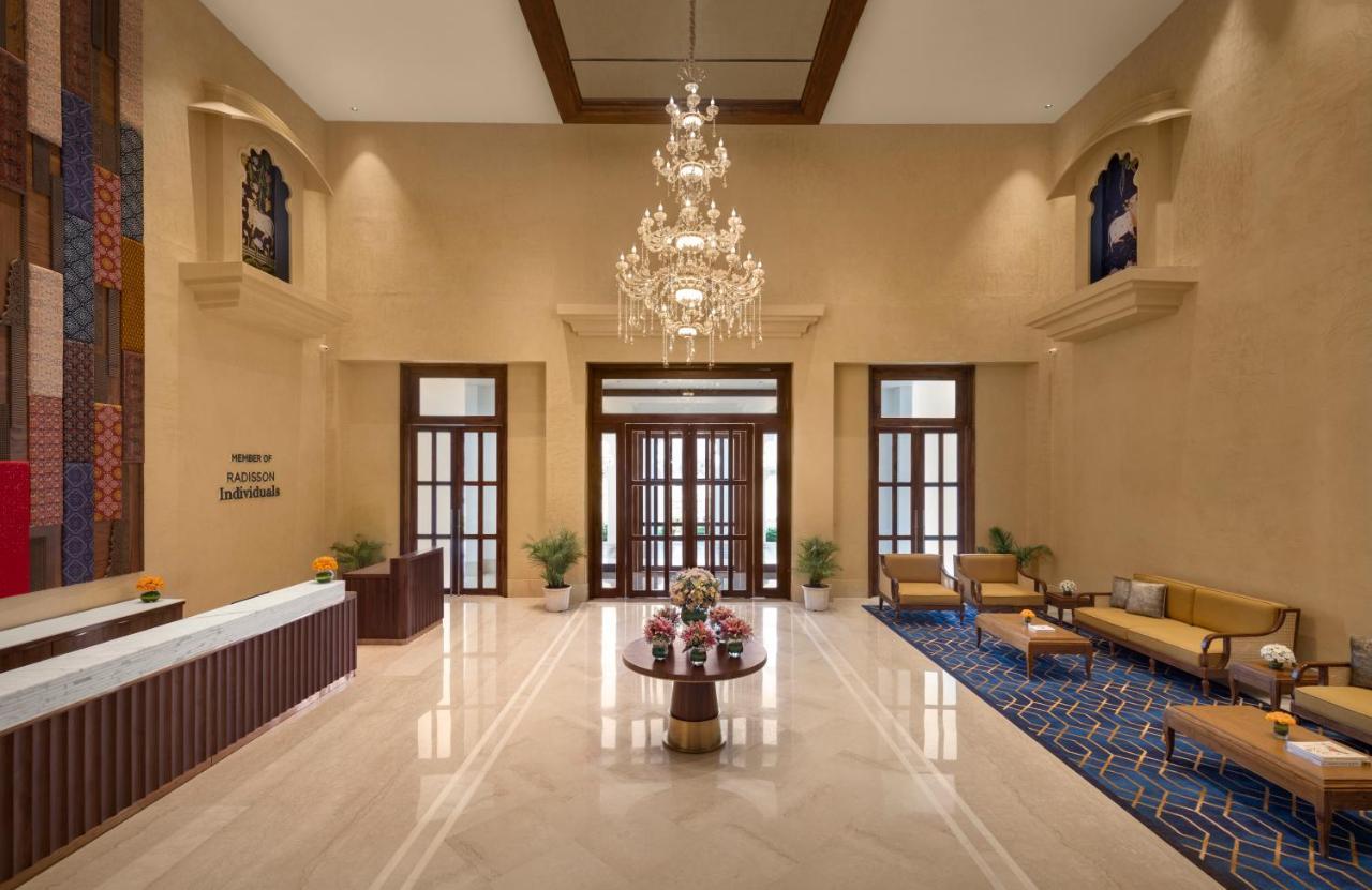 Uday Palace Navsari, A Member Of Radisson Individuals エクステリア 写真