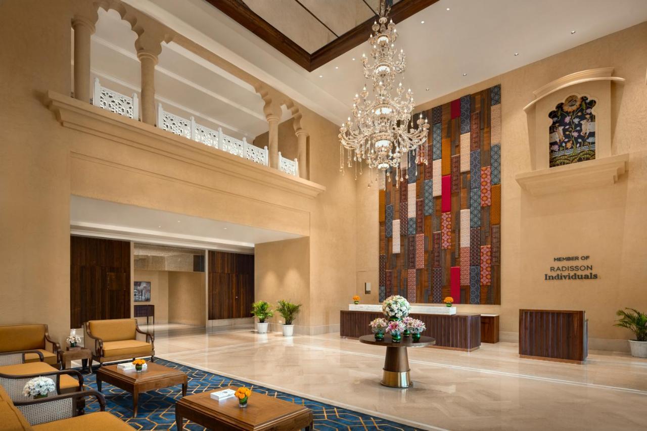 Uday Palace Navsari, A Member Of Radisson Individuals エクステリア 写真