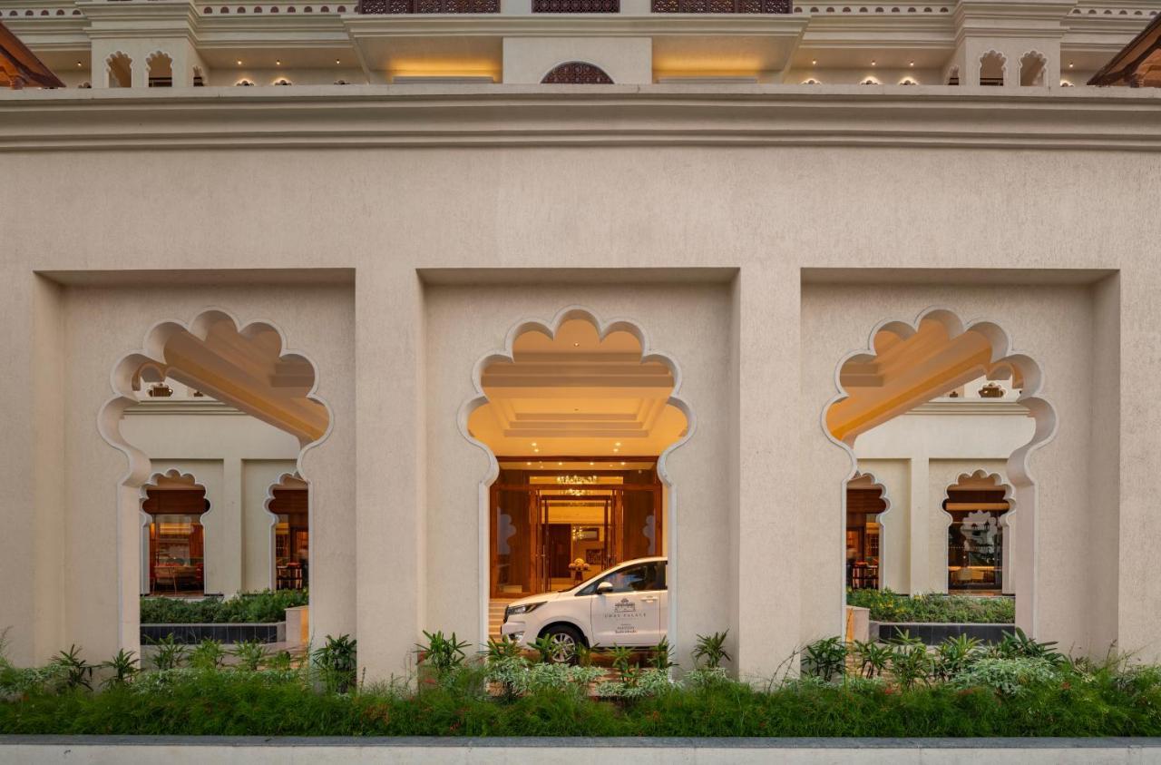 Uday Palace Navsari, A Member Of Radisson Individuals エクステリア 写真